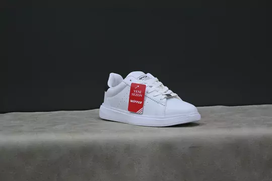 Kadın Bağcıklı Spor