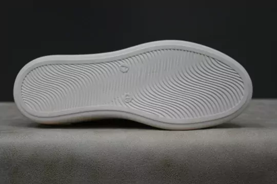 Kadın Kabartmalı Gold Detaylı Spor