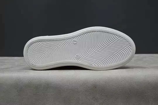 Kadın Kabartmalı Gold Detaylı Spor