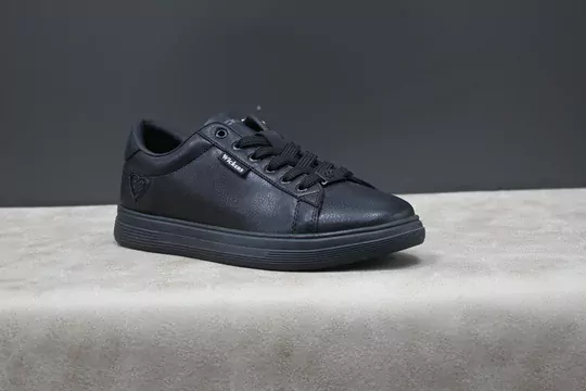 Kadın Bağcıklı Spor