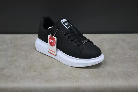 Kadın Garson Bağcıklı Spor