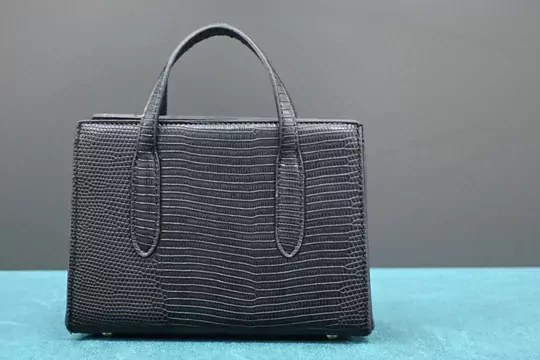 Kadın Siyah Croko Çanta