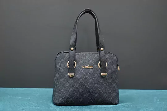 Kadın Siyah Noktalı Çanta