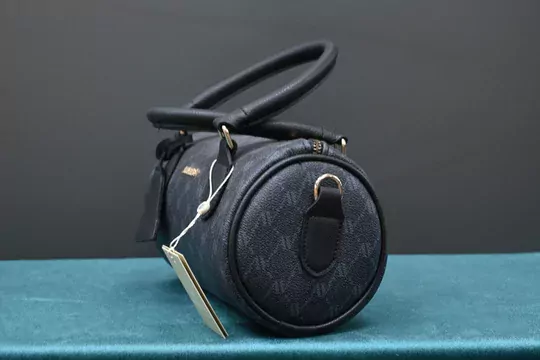 Kadın Siyah Noktalı Çanta