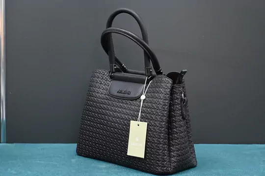 Kadın Siyah Örgü Çanta
