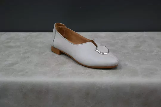 Kadın Tokalı Deri Babet