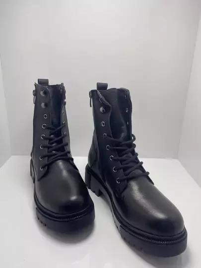 Kadın Kaymaz Taban Bağcıklı Fermuarlı Su Geçirmez Deri Uzun Boğazlı Bot