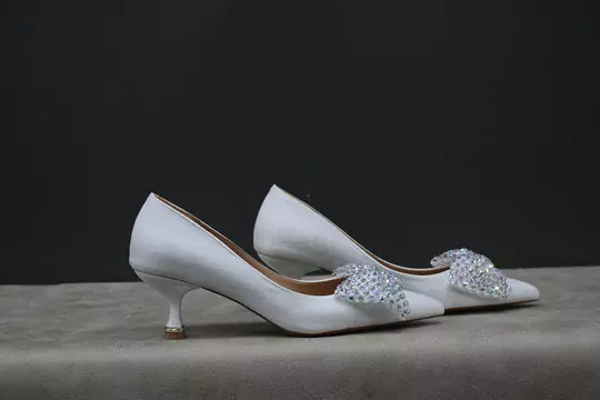 Kadın Fiyonklu Taşlı Stiletto