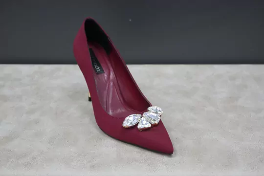 Kadın Taşlı Gold Detaylı Stiletto