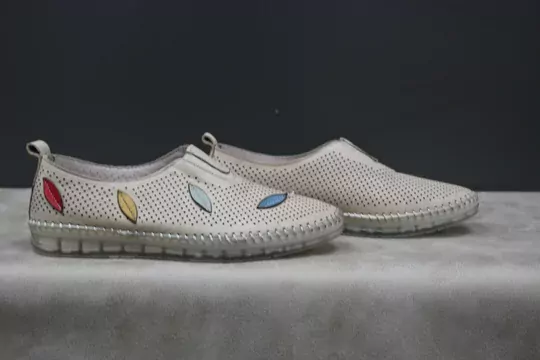 Kadın Deri Memory Foam Taban Yapraklı Babet