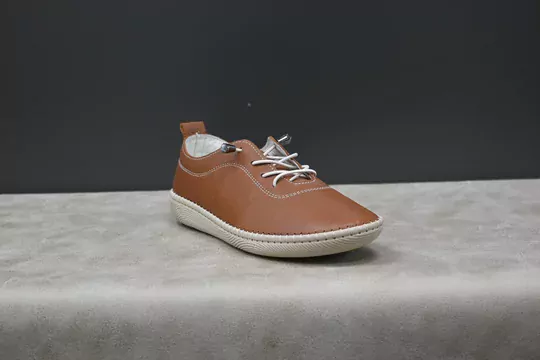 Kadın Deri Bağcıklı Babet