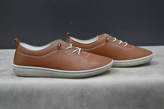 Kadın Deri Bağcıklı Babet