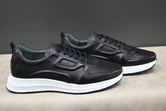 Erkek Deri Kaymaz Taban Kabartmalı Spor