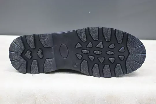 Erkek Deri Kaymaz Taban İçi Kürklü Fermuarlı Bağcıklı Kısa Bot