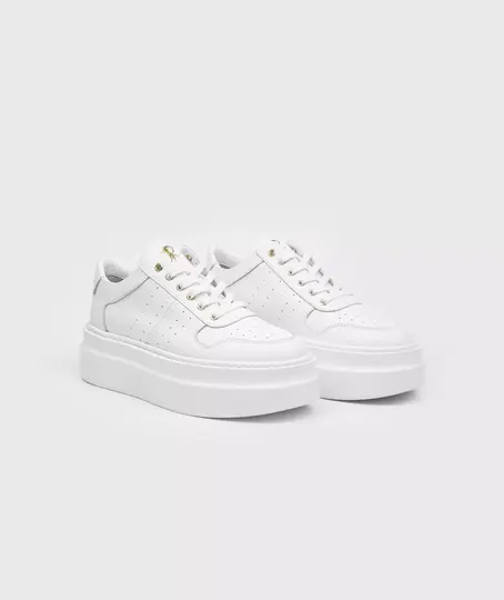 Comfortable Sports Shoes White