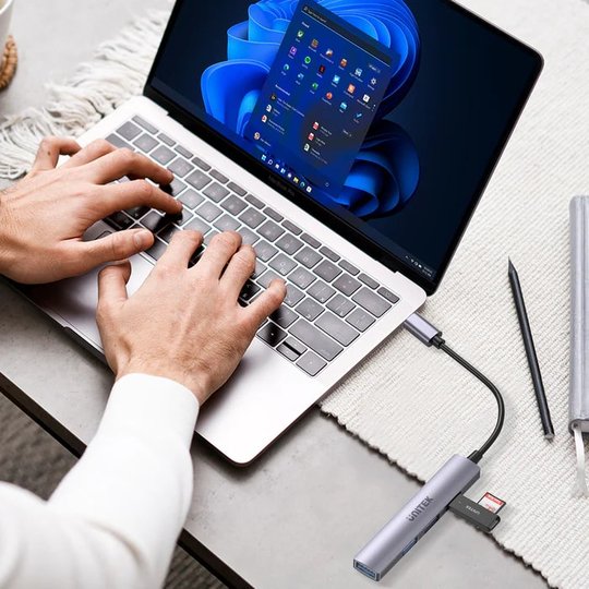 Unıtek Type-C To 4 Port Usb (Usb3.0+Usb2.0) H1208B