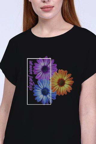 Kadın Siyah  Ön Renkli Papatya Baskılı Bisiklet Yaka Tshirt