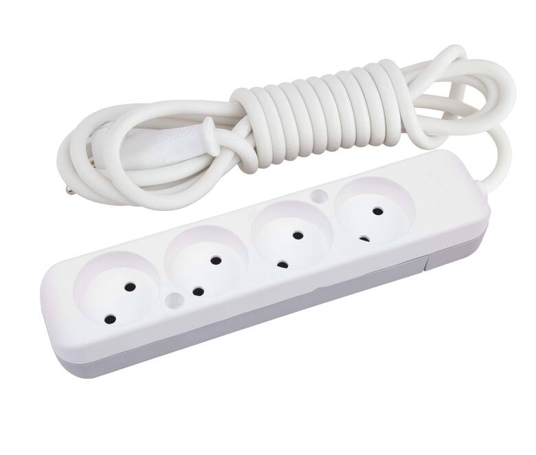 4'LÜ TOPRAKSıZ Grup Priz 5 m 4'LÜ TOPRAKSıZ Grup Priz 5 m