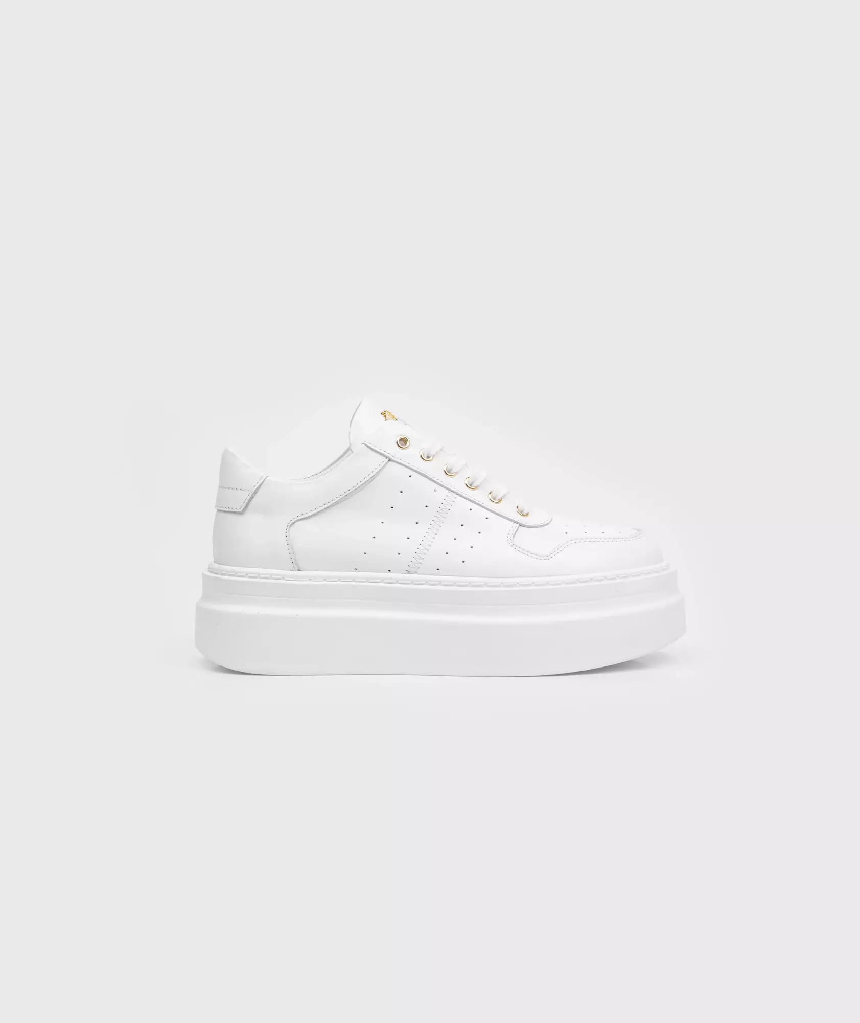 Comfortable Sports Shoes White