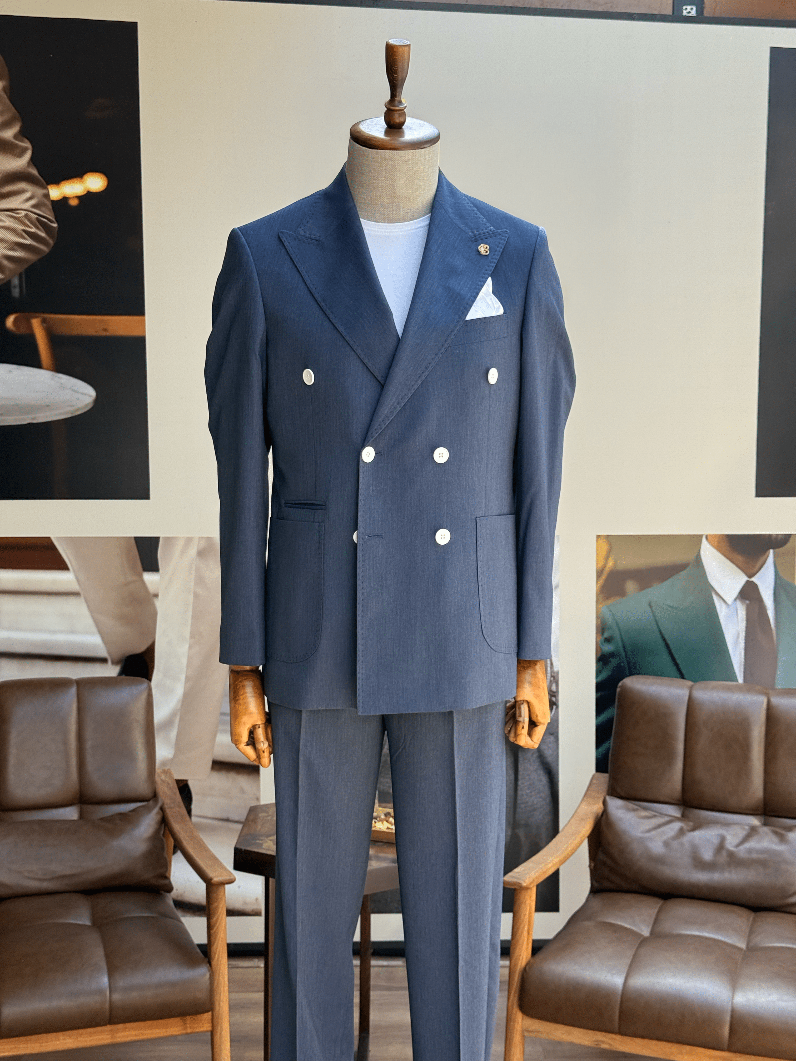 GENİŞ YAKA KRUVAZE TAKIM ELBİSE