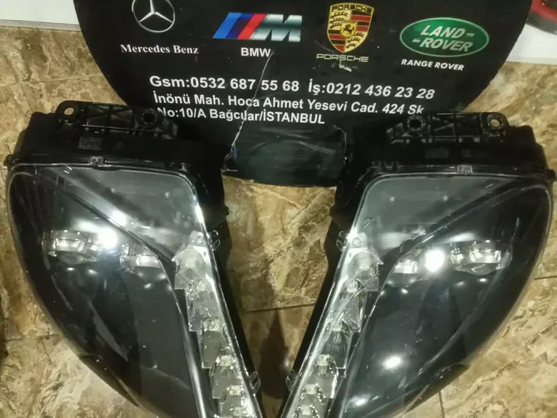 Aston Martin Vantage Sağ Sol Far