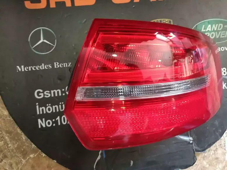 Audi A3 2008-2013 Sağ Dış Stop 8P4945096E