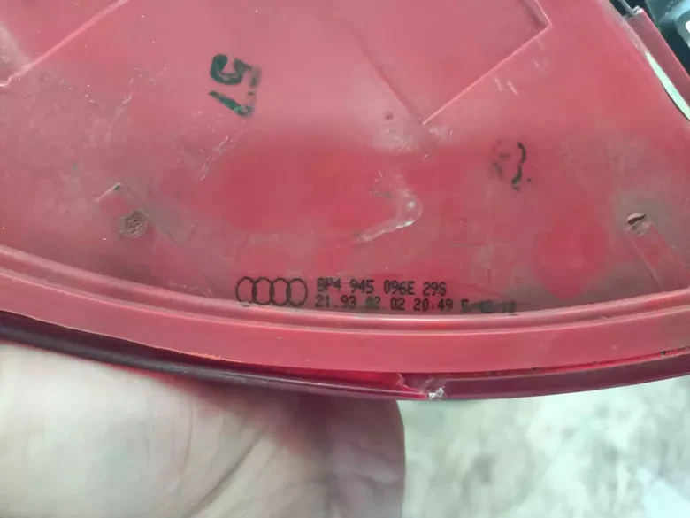 Audi A3 2008-2013 Sağ Dış Stop 8P4945096E
