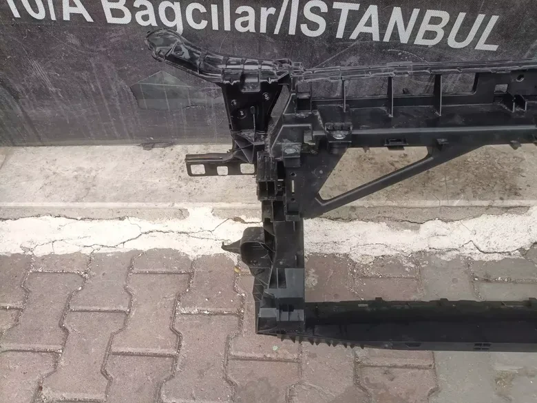 Audi A3 2013-20 Ön Panel Sıfır Yns 8V0805588