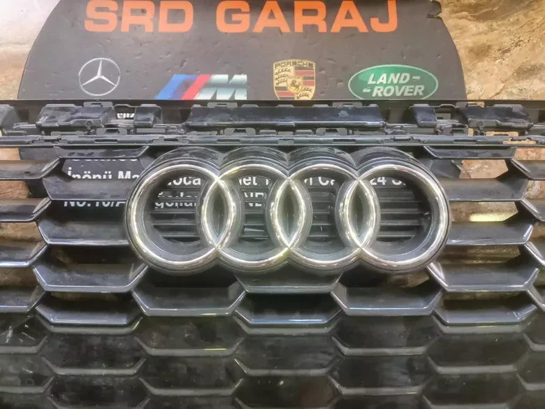 Audi A3 2020- Sline Ön Panjur Çıkma Orjinal 8Y0853651A