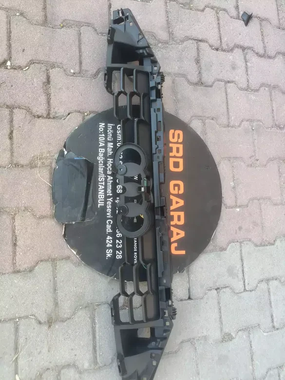Audi A3 2021-24 Panjur İç Braketi Sıfır 3Y0853949