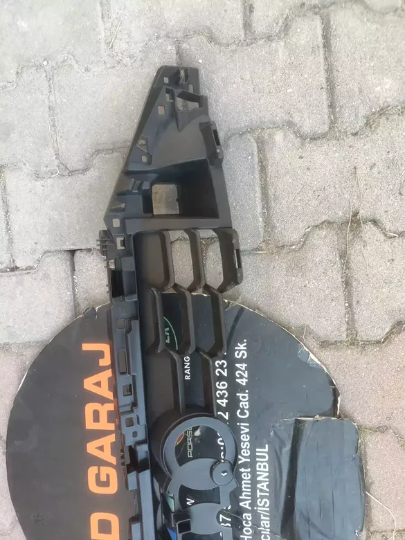 Audi A3 2021-24 Panjur İç Braketi Sıfır 3Y0853949