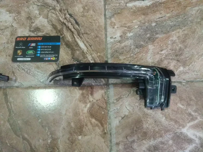 Audi A3 A4 A5 Sağ Sol Ayna Sinyali 8K0949101D 8K0949102D