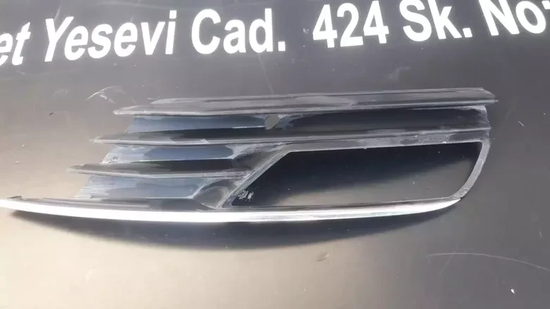 Audi A3 Sedan Sol Sis Farı Kapagı 8V5807682