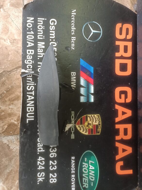 Audi A4 B8 Ön Alt Sol Çamurluk Spoileri 2016- 8W0853833