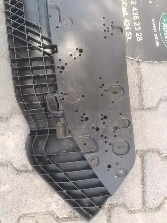Audi A4 Ön Tampon Alt Muhafazası 8w0807611