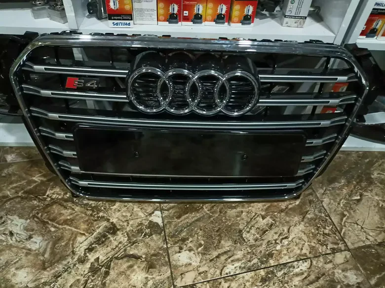 Audi A4 S4 2016-2019 Panjur