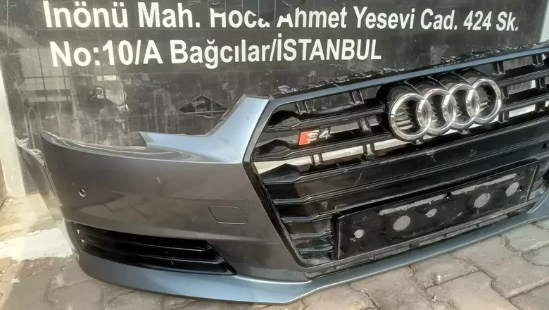 Audi A4 S4 2017- Çıkma Ön Tampon 8WD807437