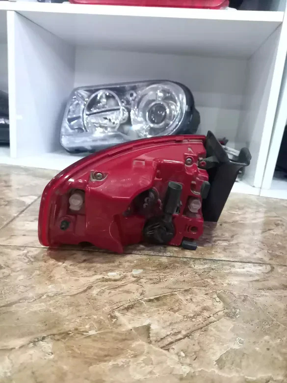 Audi A4 Sağ LED Stop 01091604
