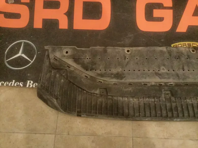 Audi A6 2012-15 Çıkma Ön Alt Muhafaza 4g0807611