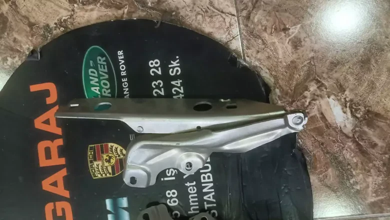 Audi A6 C7 Sağ Sol Kaput Menteşesi 4GD823302 4GD323301