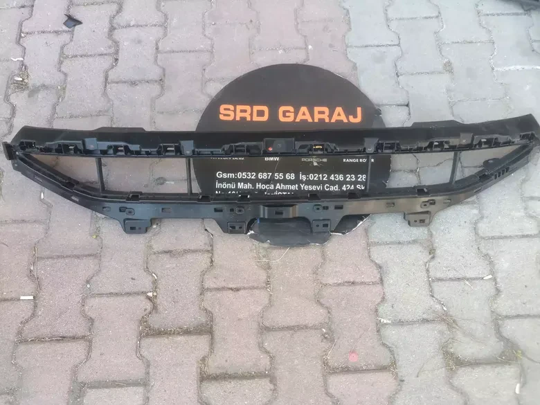 Audi E-Tron Ön Tampon Braketi Sıfır 4KE807683B