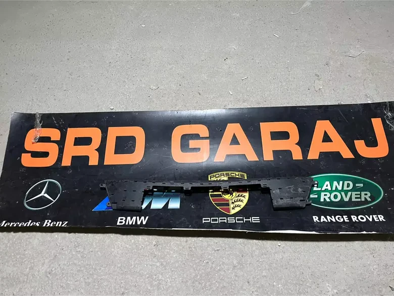 Audi Q3 F3 Radyatör Izgarası Kapağı Çıkma Orj 83F853222