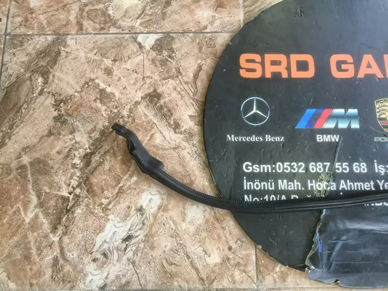 Audi Q7 Sağ Arka Kapı Fitili 4M0839718B
