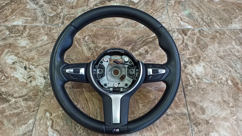 BMW 1,3,5 Serisi F10 F20 F30 M Direksiyon