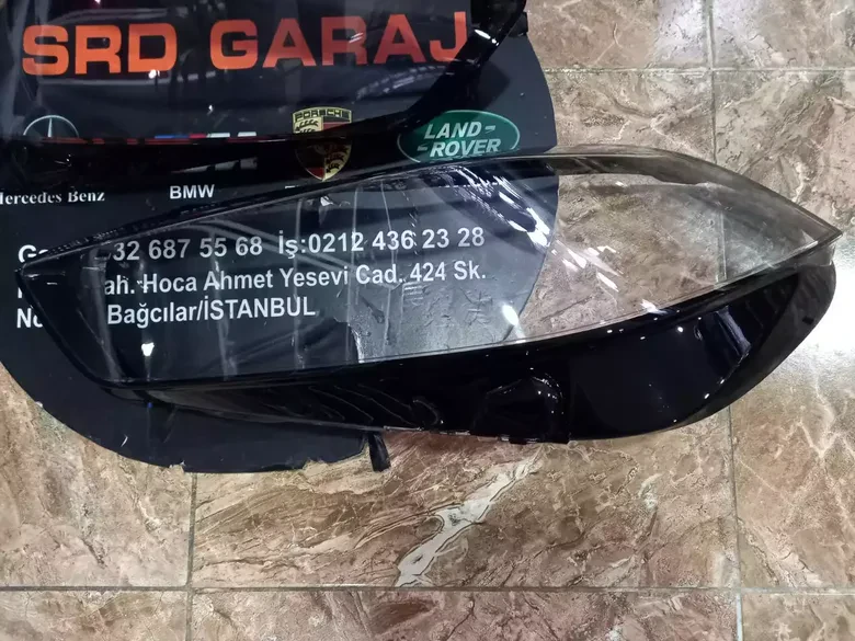 BMW 1 Serisi F40 2021-23 Sağ Sol Far Camı
