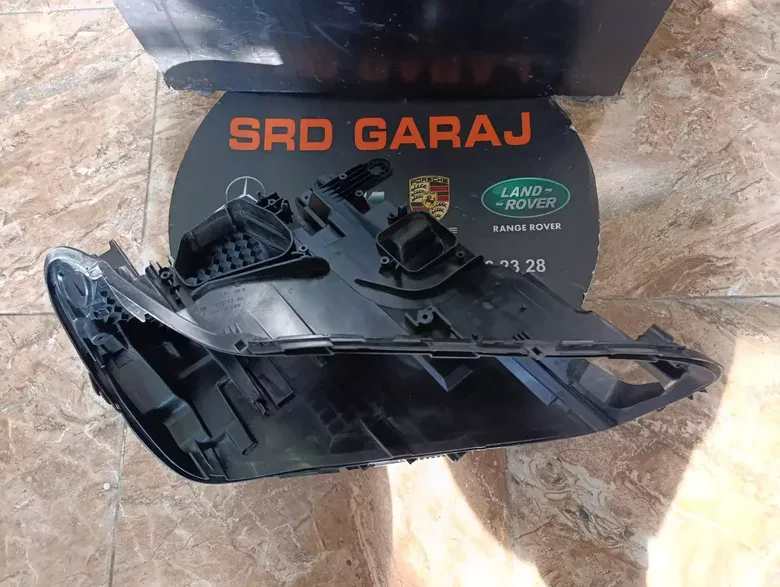 BMW 3 Serisi F39 2018- Sağ Far Kasası