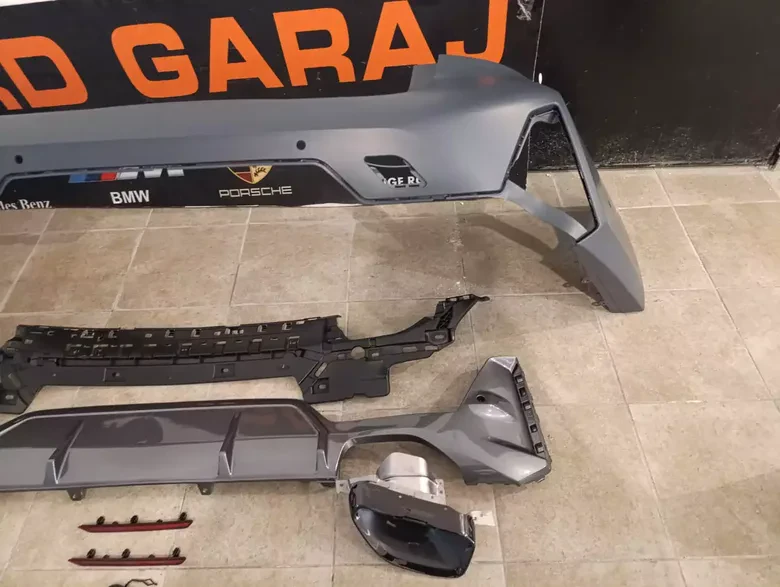 BMW 3 Serisi G20 LCI M-Tech Arka Tampon Dolu