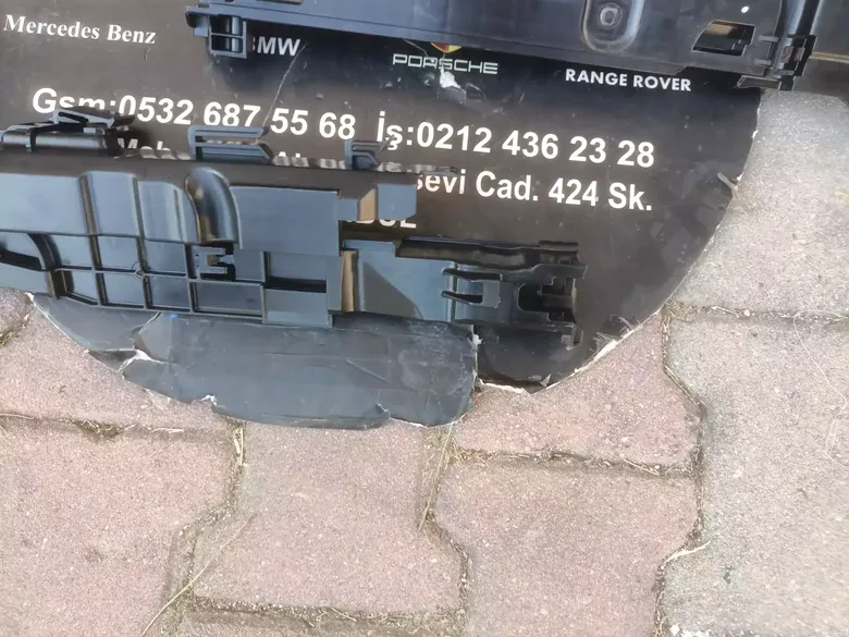 BMW 3 Serisi G20 Sağ Sol Radyatör Braketi 8666840 8666839 Sıfır Orjinal