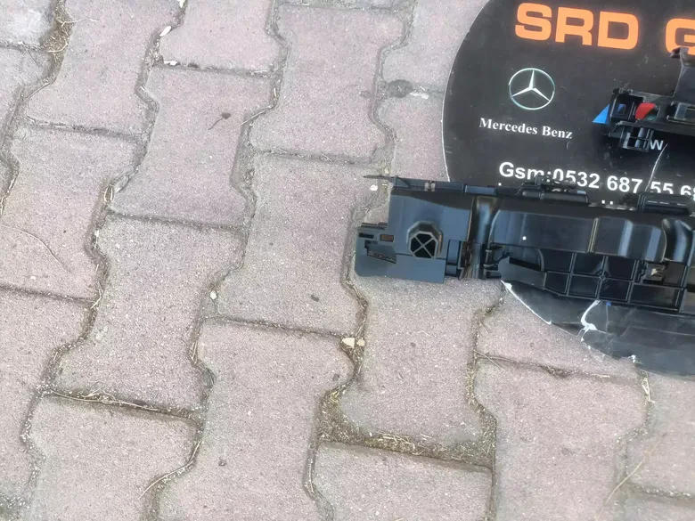 BMW 3 Serisi G20 Sağ Sol Radyatör Braketi 8666840 8666839 Sıfır Orjinal