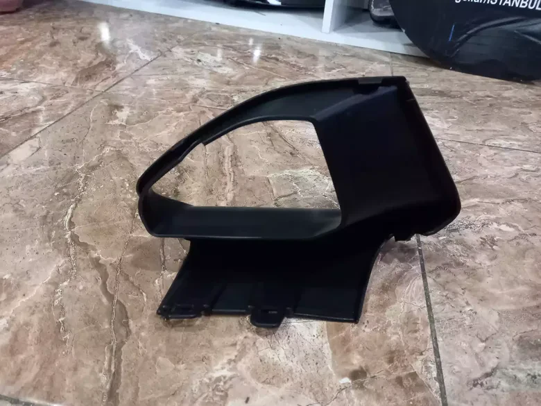 BMW 3 Serisi G20 Sol Ön Hava Kanalı 51117471517